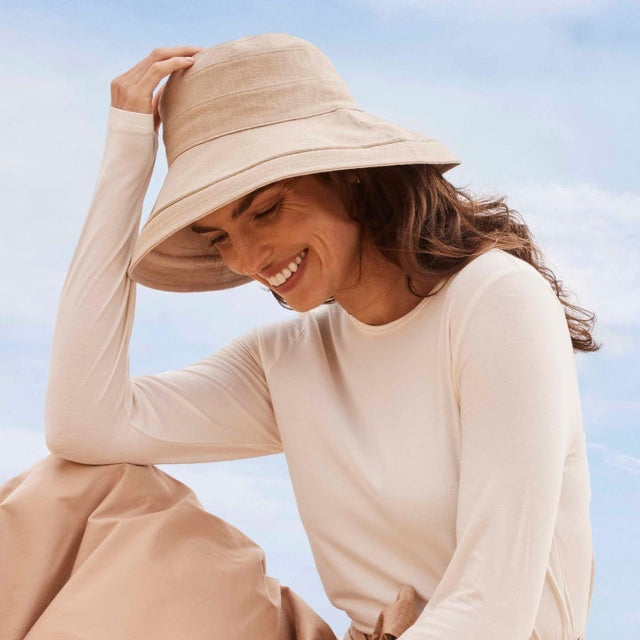 Woman wearing a Solbari sun hat