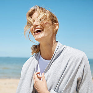 Women wearing light grey Luxe Sun Wrap UP F50+